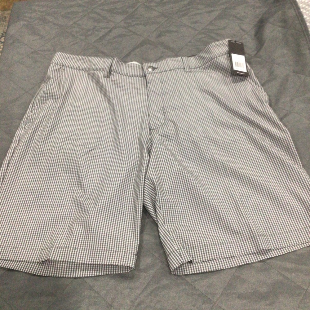 Men’s Adidas Golf Shorts Size 36